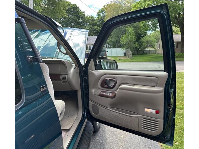 1997 GMC Yukon (CC-2076727) for sale in Hingham, Massachusetts