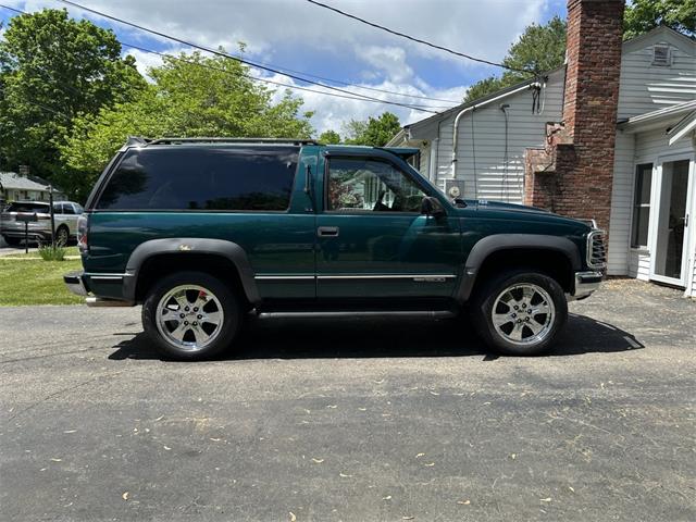 1997 GMC Yukon (CC-2076727) for sale in Hingham, Massachusetts