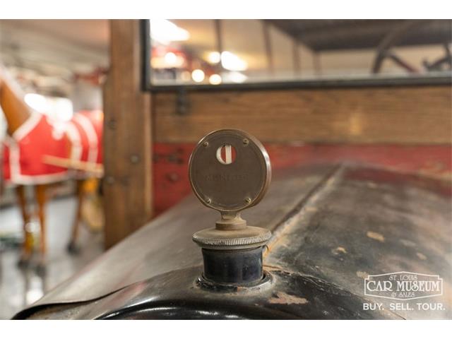 1924 White Bus (CC-2077083) for sale in St. Louis, Missouri
