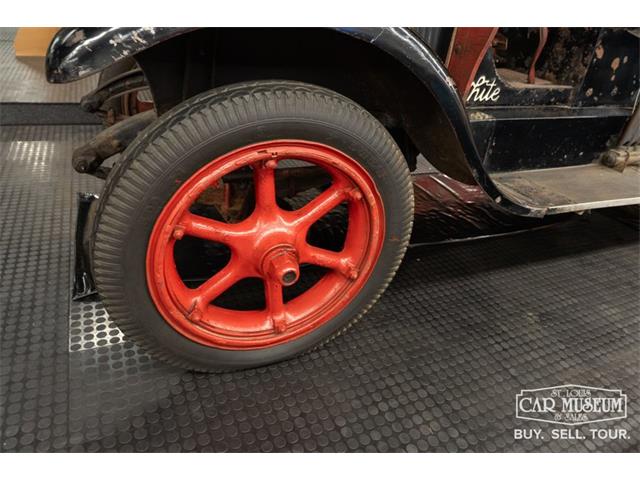 1924 White Bus (CC-2077083) for sale in St. Louis, Missouri
