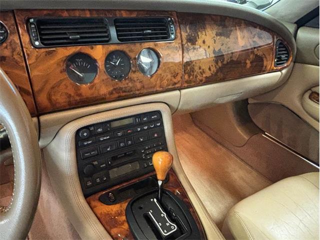 1998 Jaguar XK8 (CC-2077262) for sale in Kentwood, Michigan