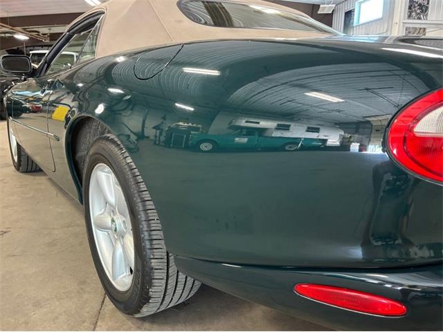 1998 Jaguar XK8 (CC-2077262) for sale in Kentwood, Michigan