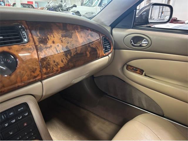 1998 Jaguar XK8 (CC-2077262) for sale in Kentwood, Michigan