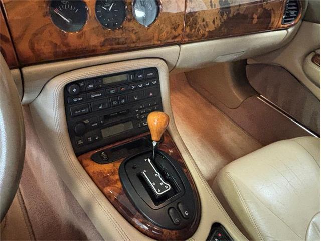 1998 Jaguar XK8 (CC-2077262) for sale in Kentwood, Michigan