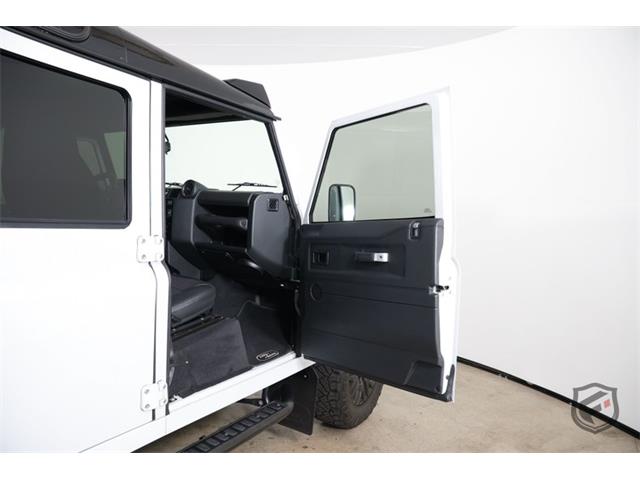 1991 Land Rover Defender 110 (CC-2077330) for sale in Chatsworth, California