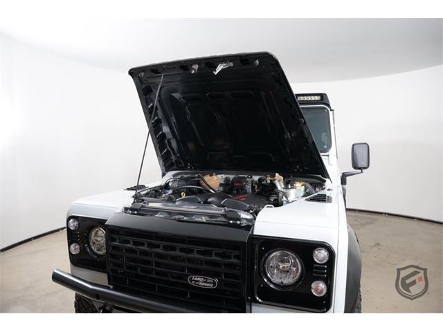 1991 Land Rover Defender 110 (CC-2077330) for sale in Chatsworth, California