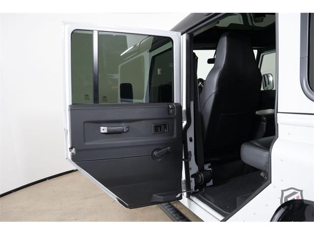 1991 Land Rover Defender 110 (CC-2077330) for sale in Chatsworth, California