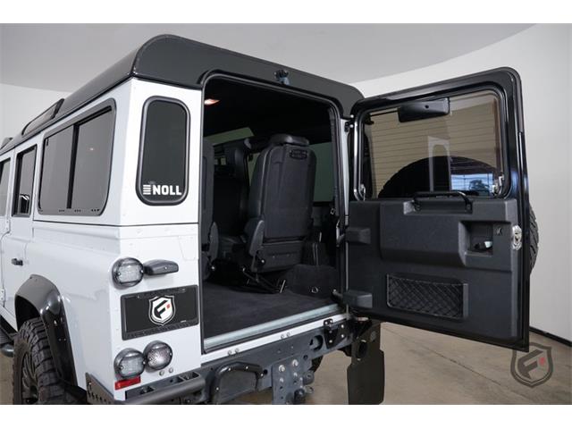 1991 Land Rover Defender 110 (CC-2077330) for sale in Chatsworth, California