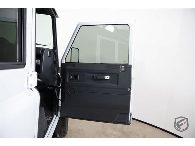 1991 Land Rover Defender 110 (CC-2077330) for sale in Chatsworth, California