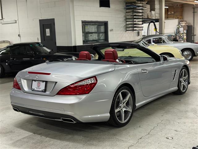 2013 Mercedes-Benz SL550 (CC-2070734) for sale in Huntington Station, New York