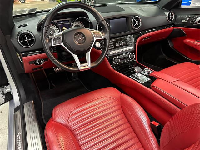 2013 Mercedes-Benz SL550 (CC-2070734) for sale in Huntington Station, New York
