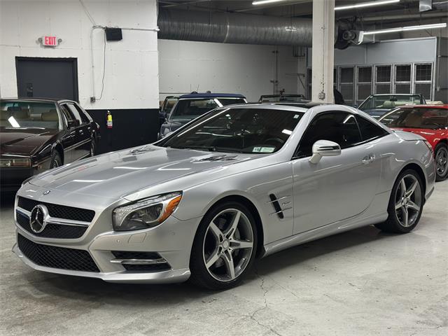 2013 Mercedes-Benz SL550 (CC-2070734) for sale in Huntington Station, New York
