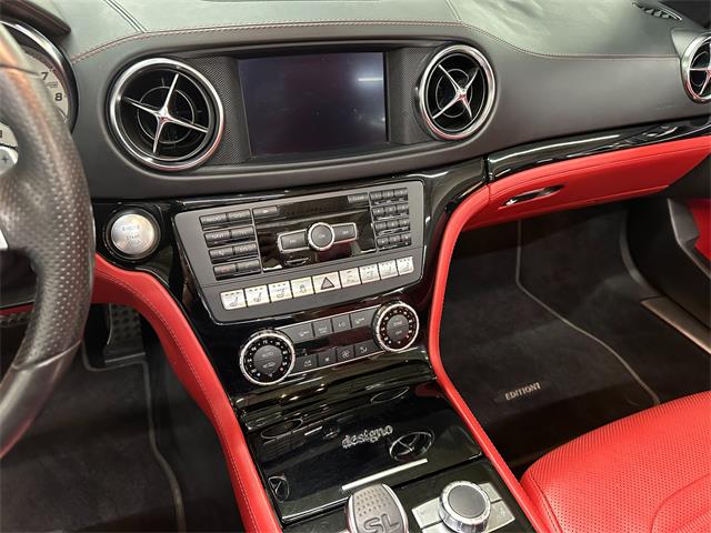 2013 Mercedes-Benz SL550 (CC-2070734) for sale in Huntington Station, New York