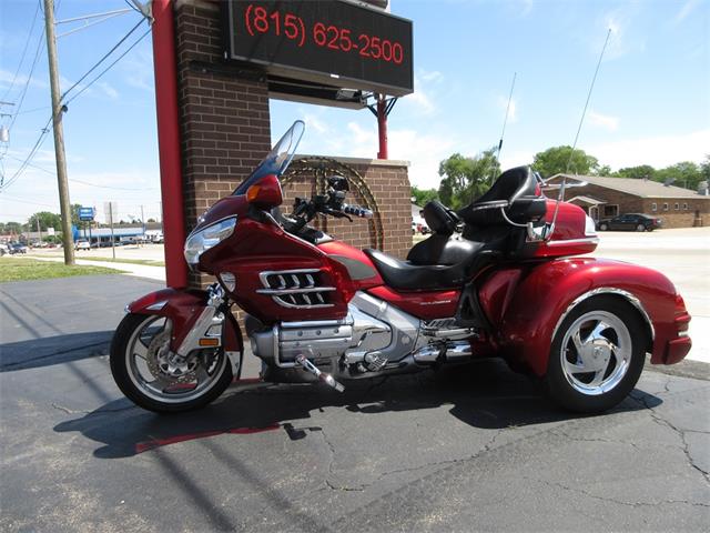 2010 Honda Goldwing (CC-2077492) for sale in Sterling, Illinois