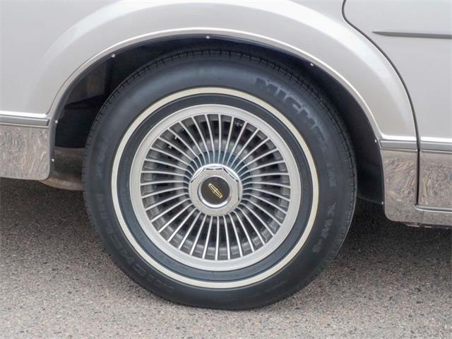 1988 Lincoln Town Car (CC-2070762) for sale in Englewood, Colorado