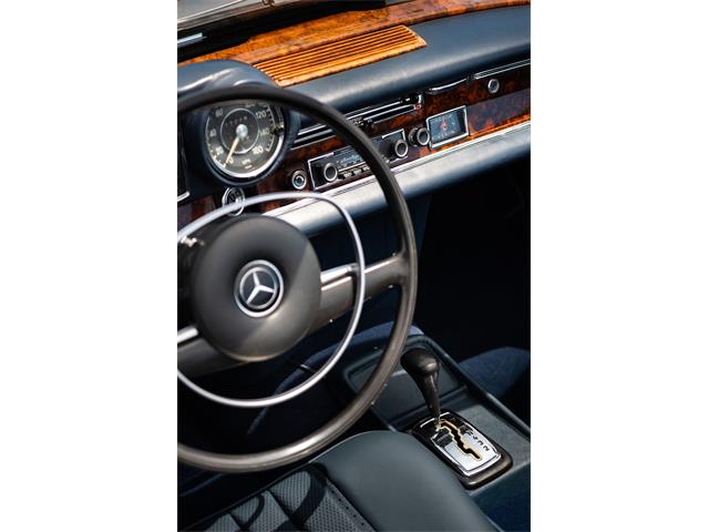 1971 Mercedes-Benz 280SE (CC-2077761) for sale in Southampton, New York