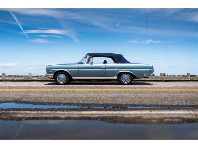 1971 Mercedes-Benz 280SE (CC-2077761) for sale in Southampton, New York