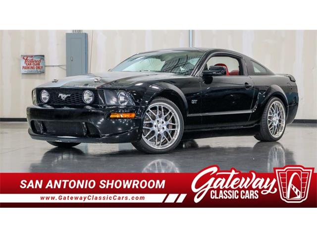 2005 Ford Mustang (CC-2077818) for sale in New Braundfels, Texas