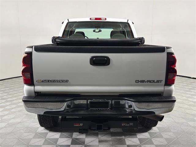 2005 Chevrolet Silverado (CC-2078027) for sale in Bloomington, Illinois