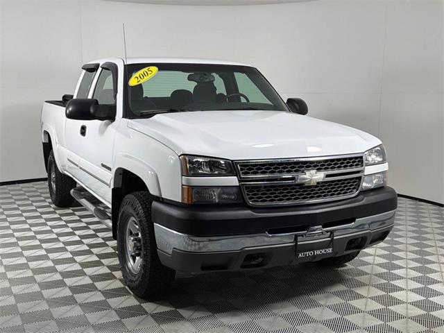 2005 Chevrolet Silverado (CC-2078027) for sale in Bloomington, Illinois