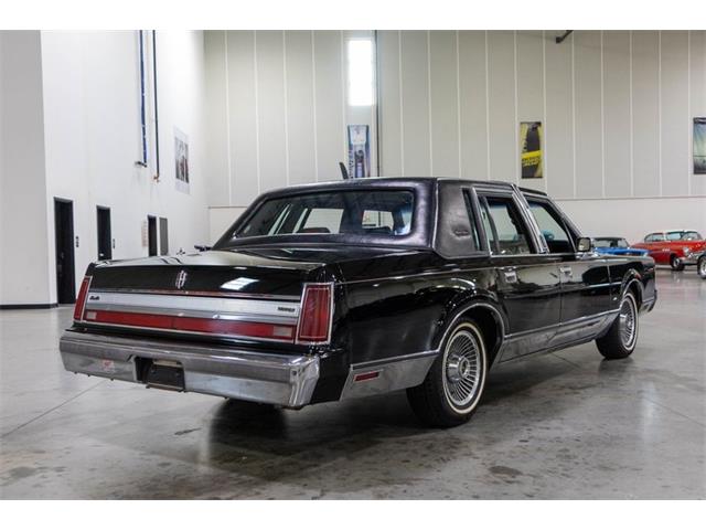 1988 Lincoln Town Car (CC-2078103) for sale in Kentwood, Michigan