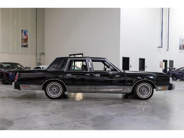 1988 Lincoln Town Car (CC-2078103) for sale in Kentwood, Michigan