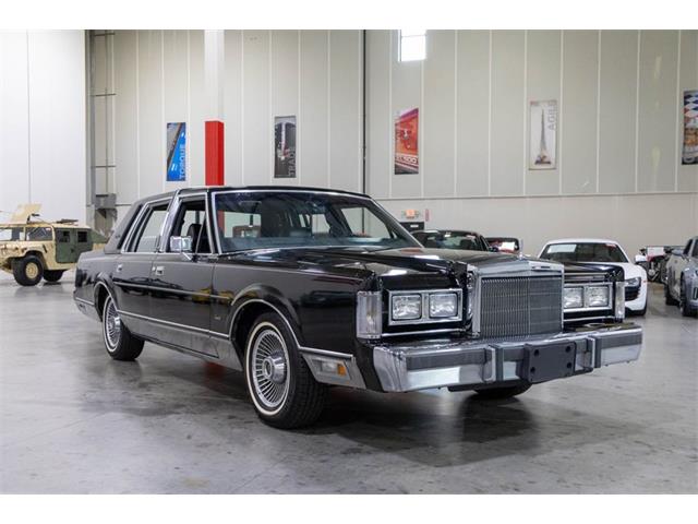 1988 Lincoln Town Car (CC-2078103) for sale in Kentwood, Michigan