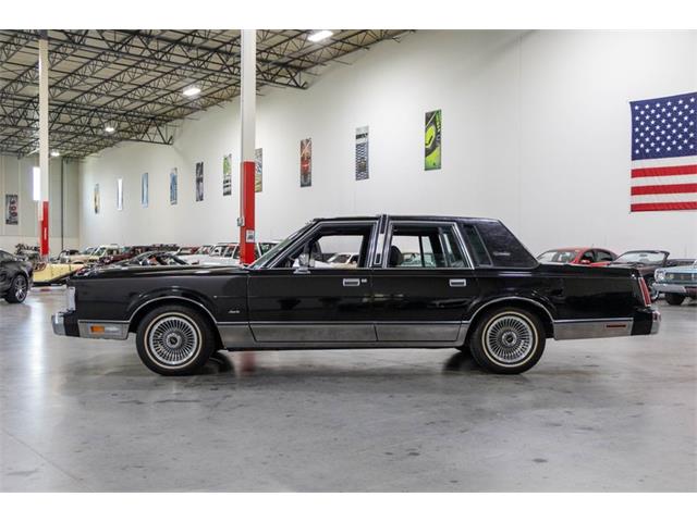 1988 Lincoln Town Car (CC-2078103) for sale in Kentwood, Michigan