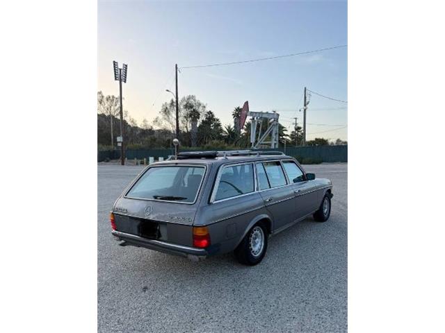 1985 Mercedes-Benz 300TD (CC-2078149) for sale in Cadillac, Michigan