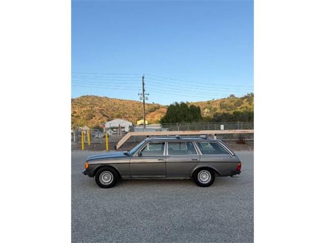 1985 Mercedes-Benz 300TD (CC-2078149) for sale in Cadillac, Michigan