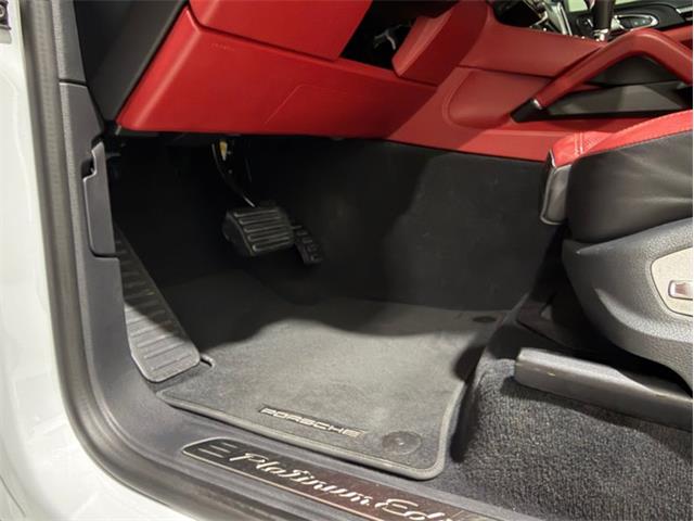 2017 Porsche Cayenne (CC-2078346) for sale in Manistee, Michigan