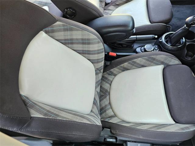 2015 MINI Cooper (CC-2078915) for sale in Woodland Hills, California