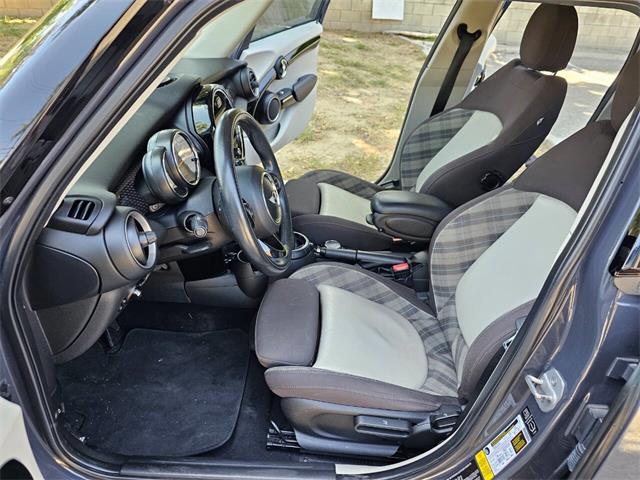 2015 MINI Cooper (CC-2078915) for sale in Woodland Hills, California
