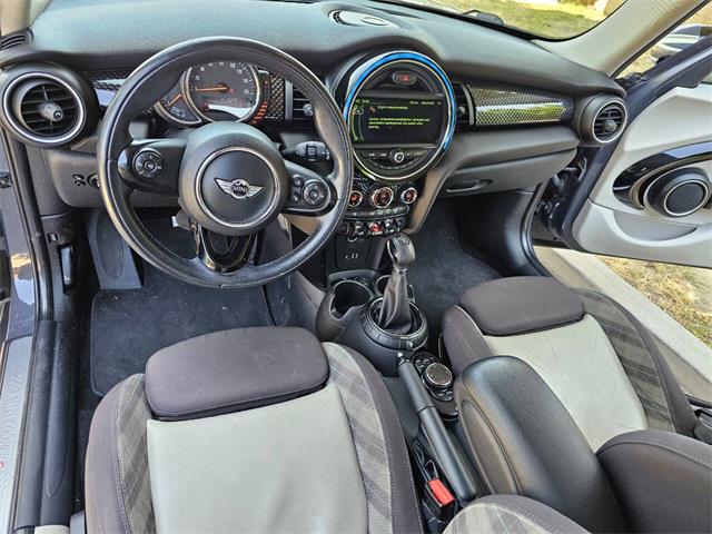 2015 MINI Cooper (CC-2078915) for sale in Woodland Hills, California