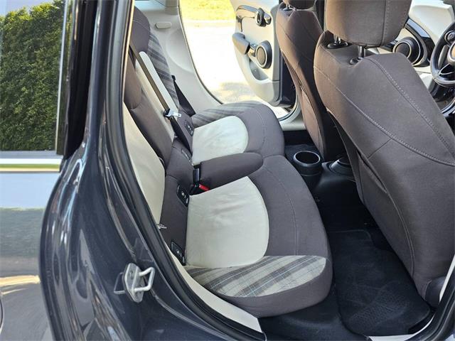 2015 MINI Cooper (CC-2078915) for sale in Woodland Hills, California