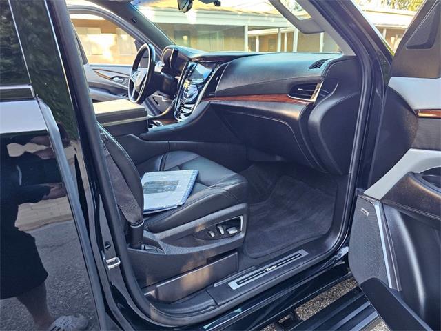 2015 Cadillac Escalade (CC-2078916) for sale in Woodland Hills, California