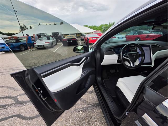 2017 Tesla Roadster (CC-2079178) for sale in Manistee, Michigan