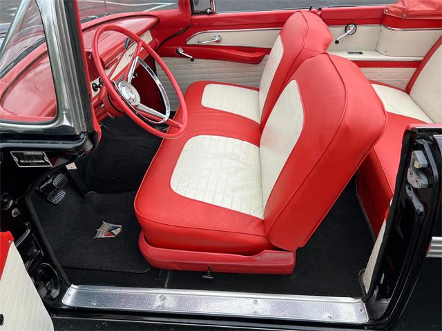 1956 Ford Fairlane Sunliner (CC-2079241) for sale in Paris , Kentucky