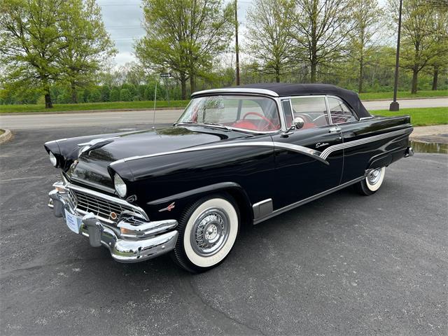 1956 Ford Fairlane Sunliner (CC-2079241) for sale in Paris , Kentucky