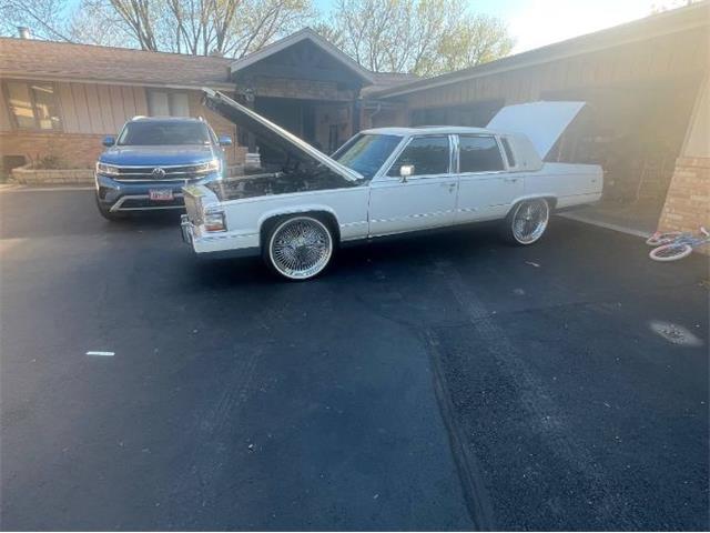 1992 Cadillac Fleetwood (CC-2070946) for sale in Cadillac, Michigan