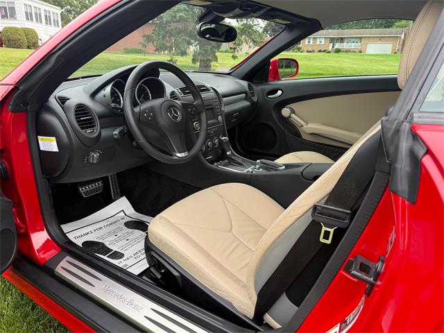 2009 Mercedes Benz SLK 300 (CC-2079484) for sale in Latrobe, Pennsylvania