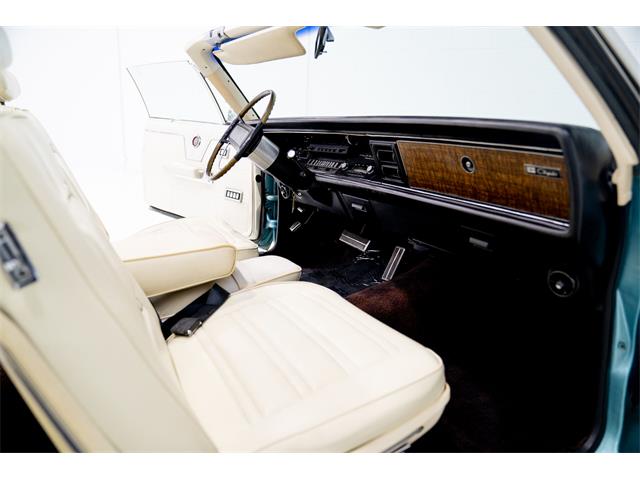 1969 Chrysler 300 (CC-2079703) for sale in Montreal, Quebec