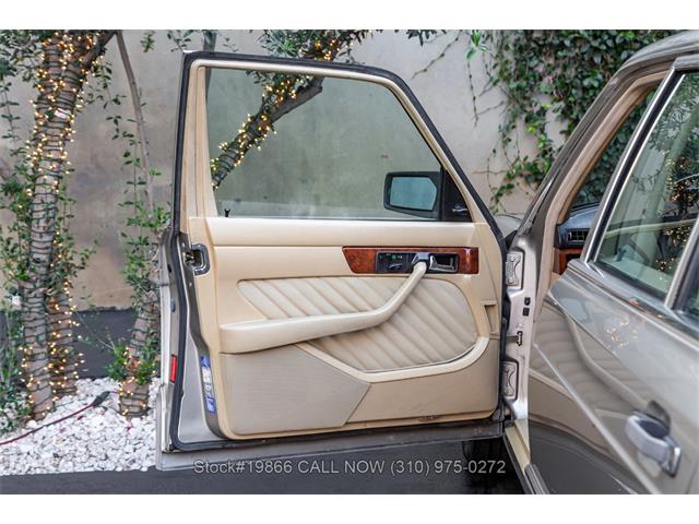 1991 Mercedes-Benz 560SEL (CC-2079712) for sale in Beverly Hills, California
