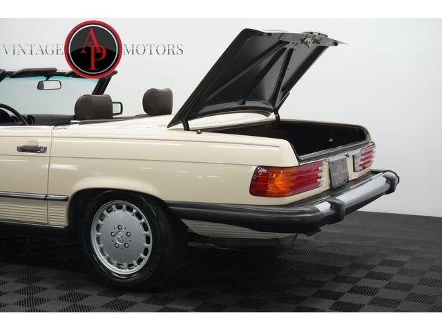 1987 Mercedes-Benz 560 (CC-2079820) for sale in Statesville, North Carolina