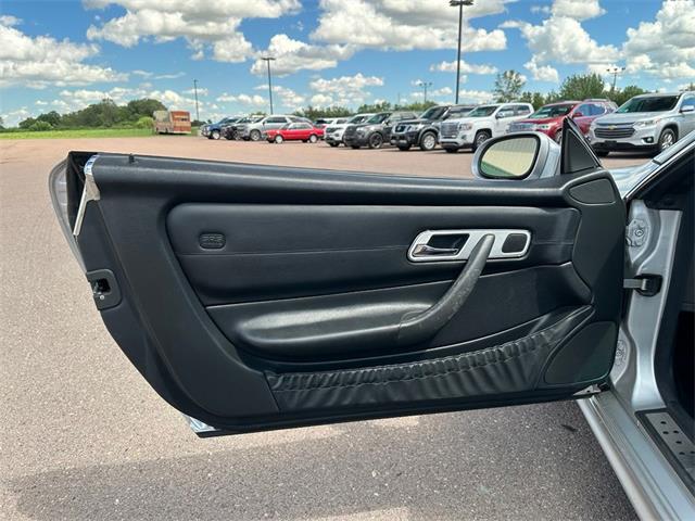 2004 Mercedes-Benz SLK-Class (CC-2081016) for sale in Sioux Falls, South Dakota