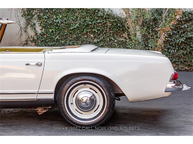 1966 Mercedes-Benz 230SL (CC-2081337) for sale in Beverly Hills, California