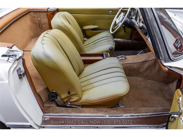 1966 Mercedes-Benz 230SL (CC-2081337) for sale in Beverly Hills, California