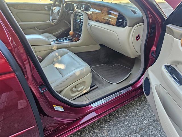 2004 Jaguar XJ (CC-2080139) for sale in Woodland Hills, California