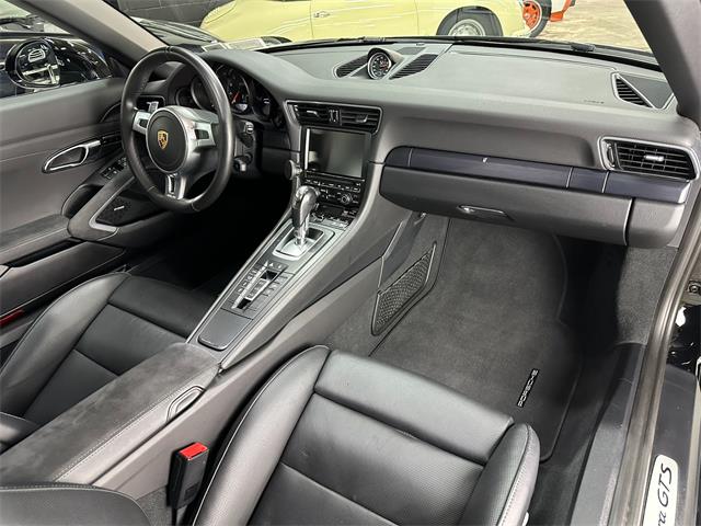 2016 Porsche 911 (CC-2080166) for sale in Huntington Station, New York