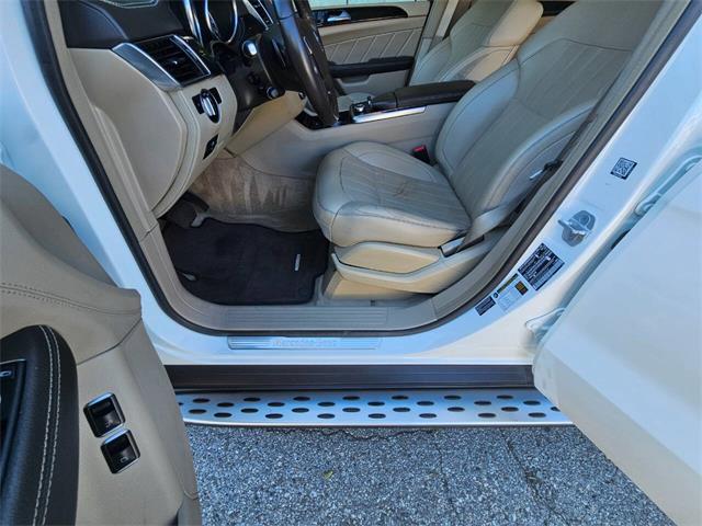 2015 Mercedes-Benz GL-Class (CC-2081780) for sale in Woodland Hills, California